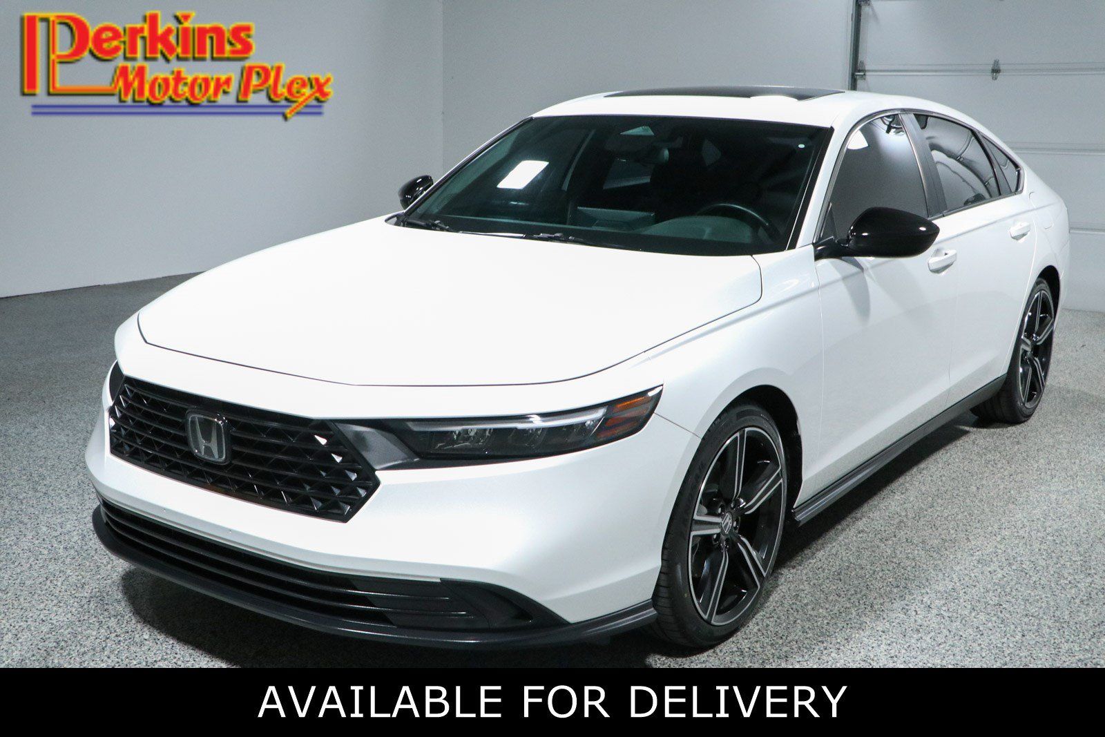 Used 2024 Honda Accord Sport image 1