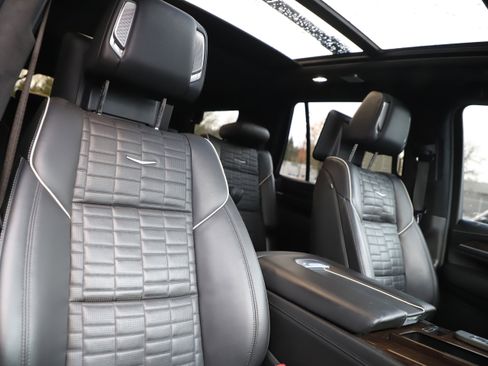 Used 2021 Cadillac Escalade Sport Platinum image 10