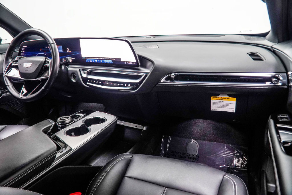 Used 2024 Cadillac Lyriq Tech RWD image 21