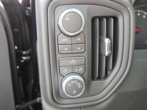 New 2026 GMC Sierra 1500 Pro w/ Graphite Edition AWD/4WD image 4