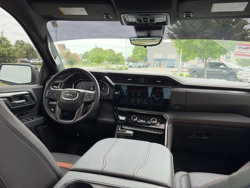 Used 2025 GMC Sierra 1500 AT4 w/ AT4 Premium Package AWD/4WD image 50