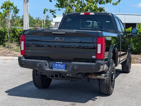 Certified 2022 Ford F250 Lariat w/ Tremor Off-Road Package image 4