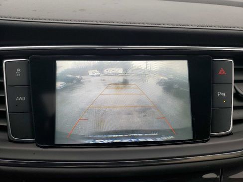 Used 2019 Buick Enclave Essence image 15