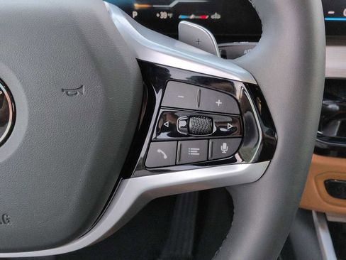 Used 2025 BMW 330i xDrive Sedan w/ Convenience Package image 27