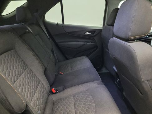 Used 2021 Chevrolet Equinox LT image 19