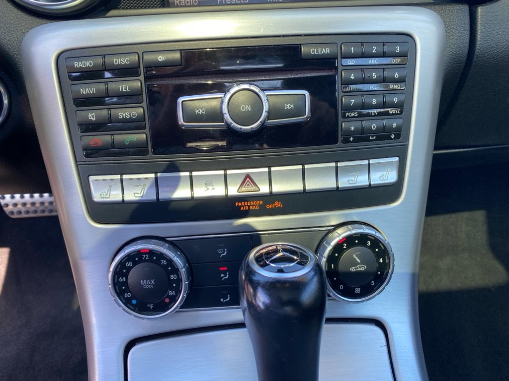 Used 2014 Mercedes-Benz SLK 250 image 23