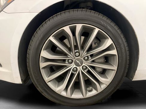 Used 2017 Genesis G80 3.8 image 21