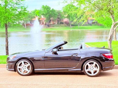 Used 2014 Mercedes-Benz SLK 350 image 8