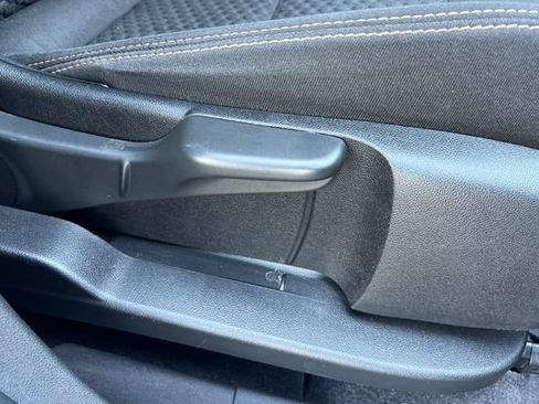 Used 2020 GMC Terrain SLE w/ LPO, Floor Liner Package AWD/4WD image 23