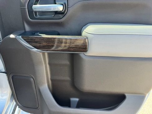 Used 2021 GMC Sierra 2500 SLE w/ SLE Value Package; AWD/4WD image 25