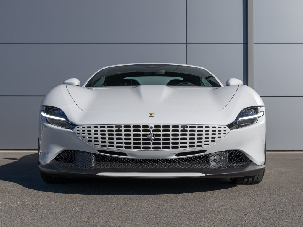 Certified 2026 Ferrari Roma Spider RWD image 4