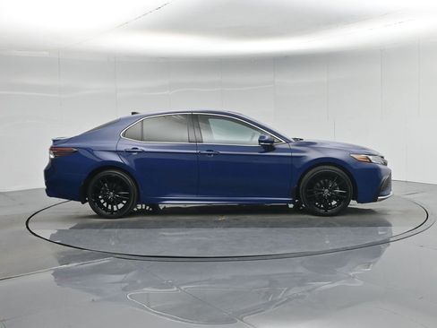 Used 2023 Toyota Camry XSE FWD image 32