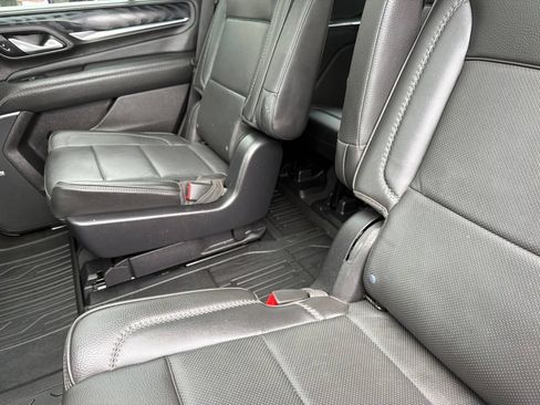 Used 2022 GMC Yukon Denali AWD/4WD image 11