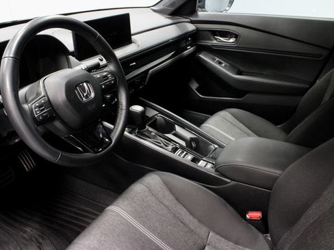 Used 2025 Honda Accord Sport image 22
