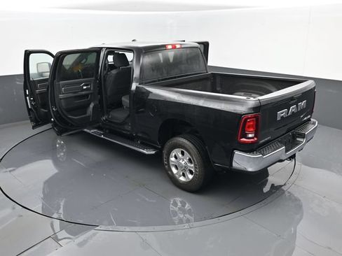 Used 2025 RAM 2500 Big Horn AWD/4WD image 24