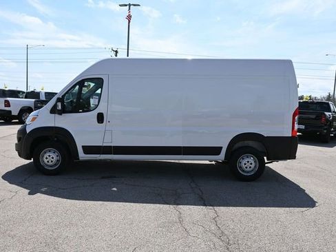 Used 2023 RAM ProMaster 2500 image 7