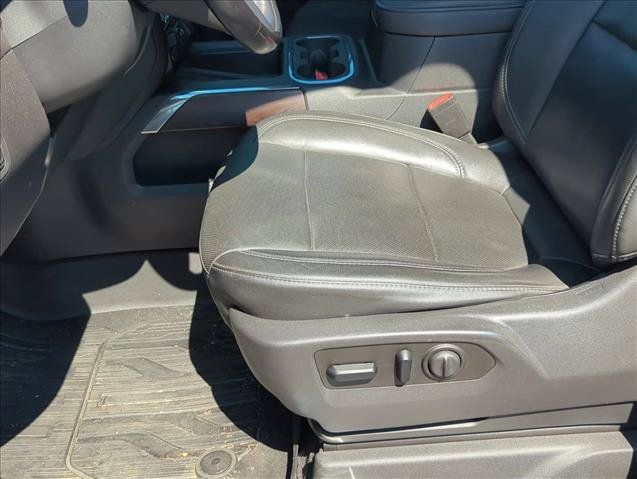 Used 2019 GMC Sierra 1500 SLT w/ SLT Premium Plus Package AWD/4WD image 12