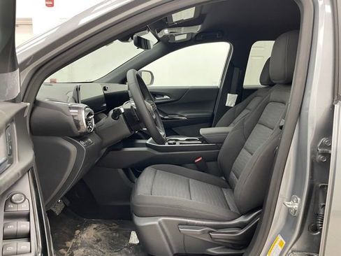 New 2026 Chevrolet Equinox LT w/ Safety and Technology Package AWD/4WD image 8