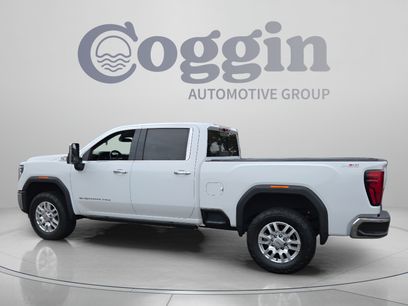 Used 2024 GMC Sierra 2500 SLT w/ SLT Premium Package