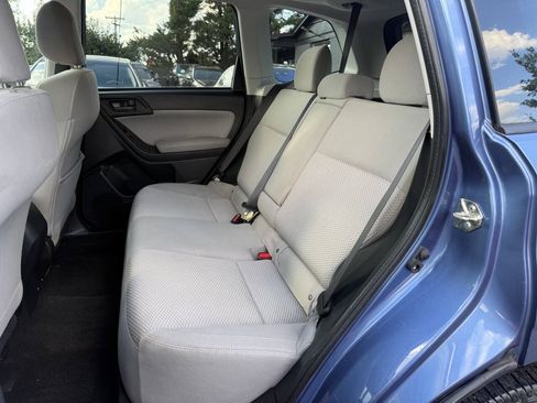 Used 2017 Subaru Forester 2.5i Premium AWD/4WD image 11