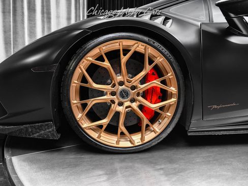 Used 2018 Lamborghini Huracan Performante image 48