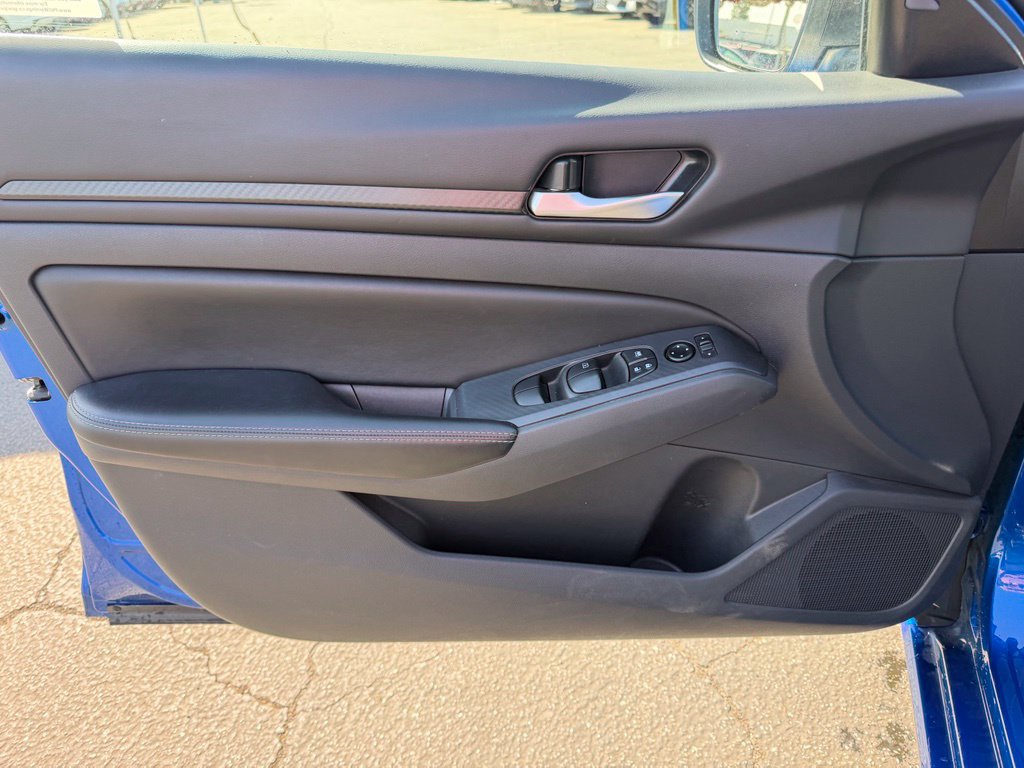 Certified 2025 Nissan Altima 2.5 SV FWD image 15
