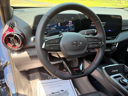 New 2026 Chevrolet Equinox RS w/ Safety and Technology Package FWD image 15