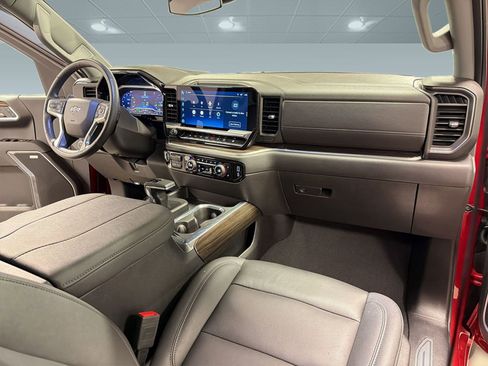Used 2025 Chevrolet Silverado 1500 RST image 29