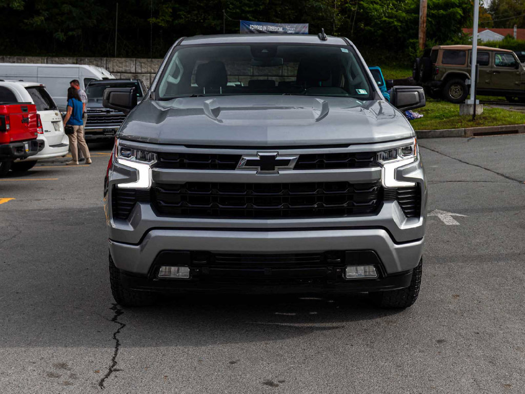 Used 2024 Chevrolet Silverado 1500 RST w/ Protection Package AWD/4WD image 2