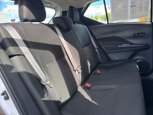 Used 2024 Nissan Kicks S image 21