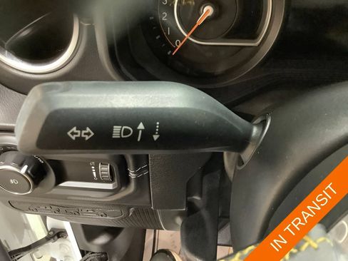 Used 2024 Jeep Wrangler Unlimited Sahara w/ Technology Group AWD/4WD image 29
