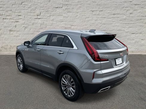 Used 2025 Cadillac XT4 Premium Luxury image 7