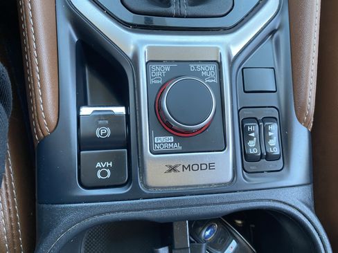 Used 2020 Subaru Forester Touring AWD/4WD image 33