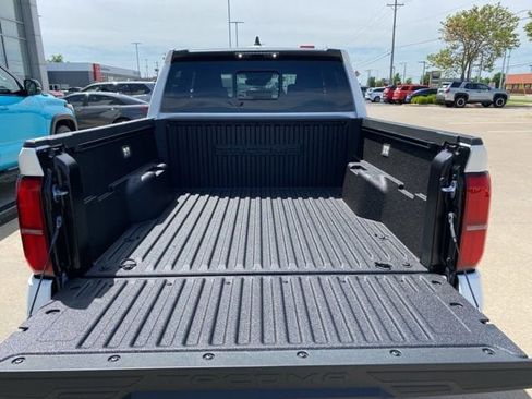 New 2026 Toyota Tacoma SR5 AWD/4WD image 5