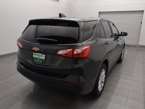 Used 2020 Chevrolet Equinox LS w/ LS Convenience Package image 7