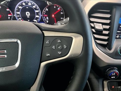 Used 2023 GMC Acadia Denali AWD/4WD image 17