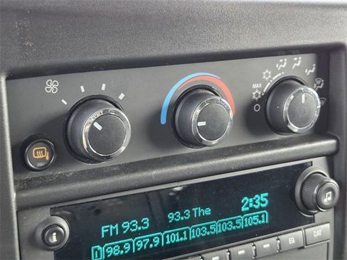 Used 2024 Chevrolet Express 2500 w/ Driver Convenience Package image 30