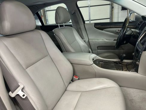Used 2009 Lexus LS 460 RWD image 29