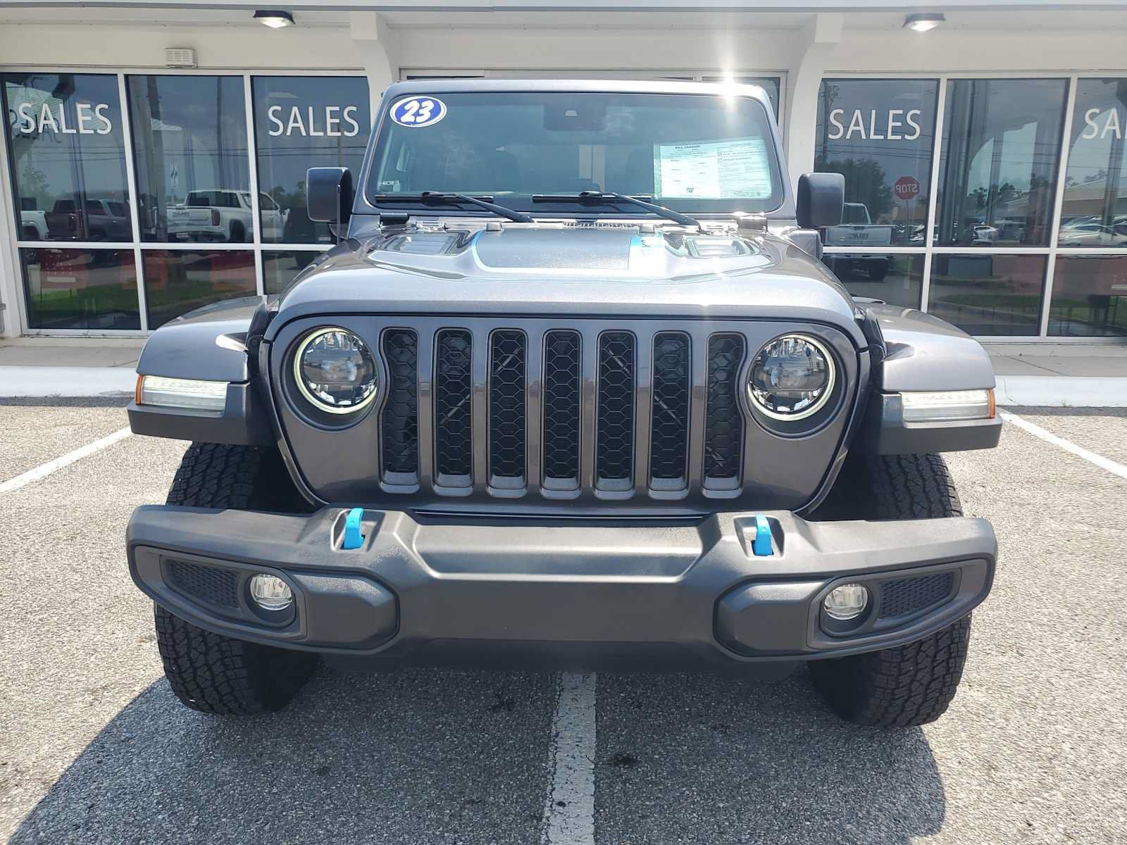 Used 2023 Jeep Wrangler Unlimited Rubicon 4xe AWD/4WD image 12