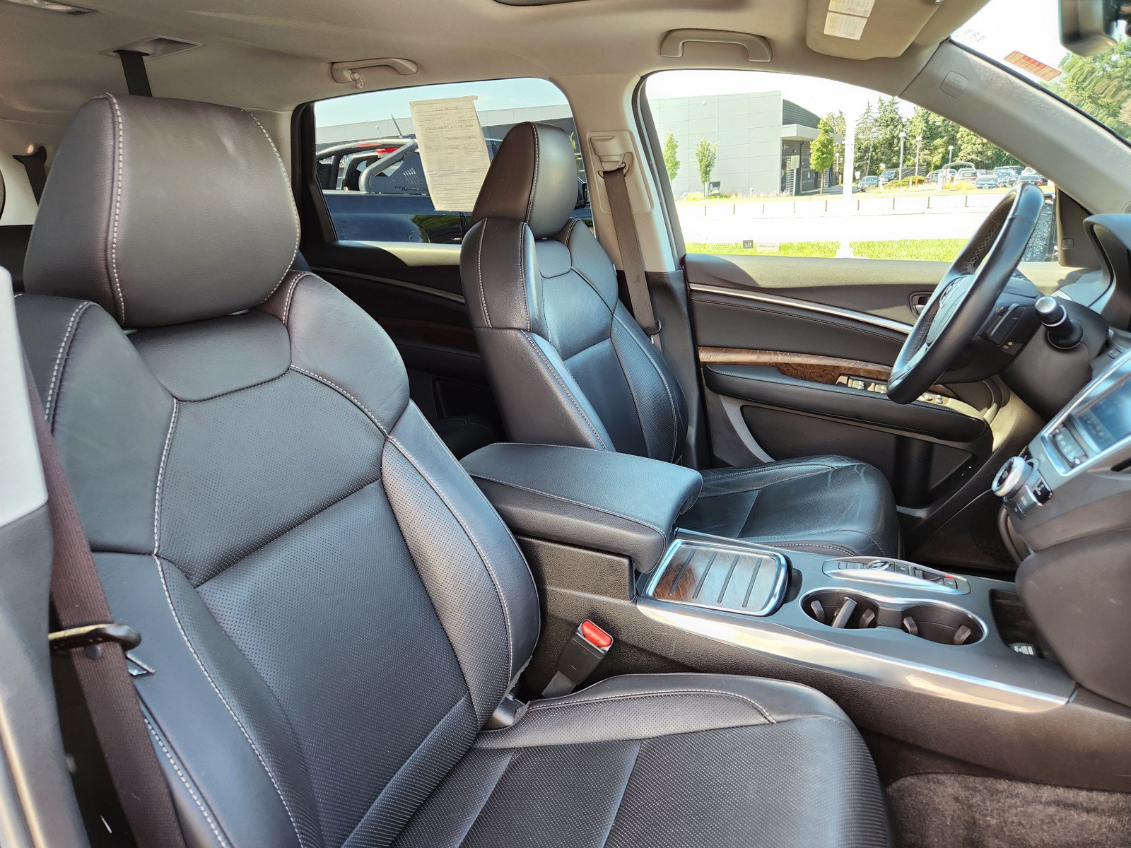 Used 2020 Acura MDX w/ Technology Package AWD/4WD image 17