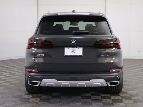 New 2026 BMW X5 sDrive40i w/ Climate Comfort Package image 6