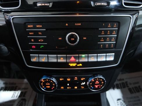 Used 2018 Mercedes-Benz GLS 550 4MATIC image 33