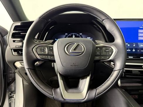 Used 2025 Lexus RX 350 FWD image 28