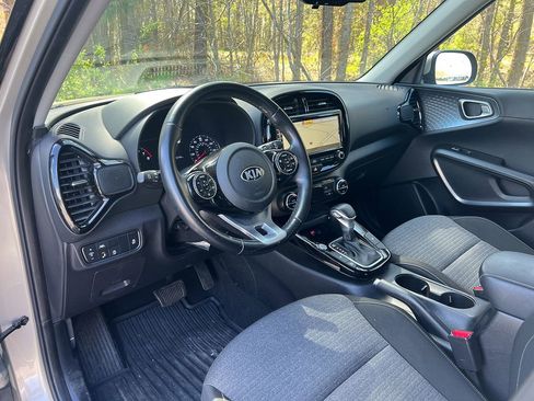 Used 2020 Kia Soul EX image 14