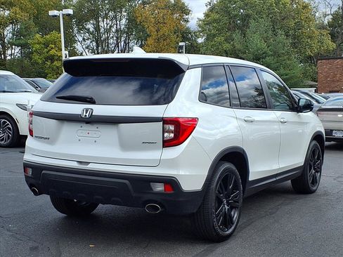 Used 2021 Honda Passport Sport image 7