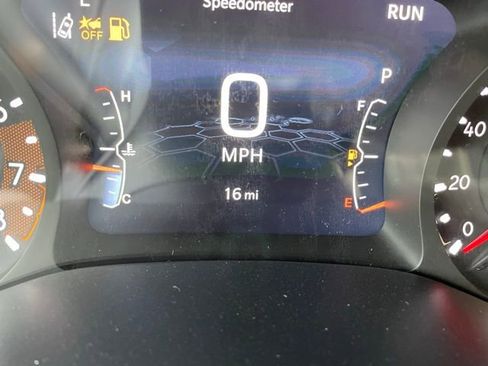 New 2026 Jeep Compass Latitude image 17