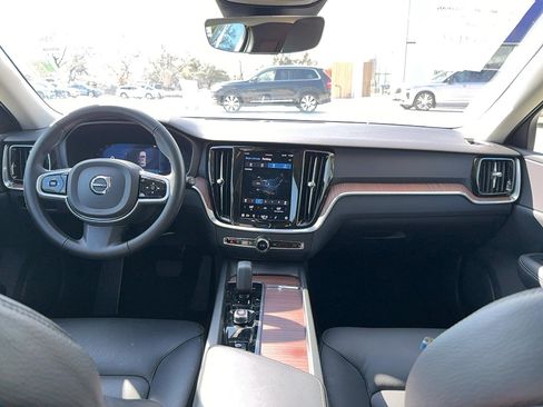 Certified 2025 Volvo V60 B5 Cross Country Plus image 18