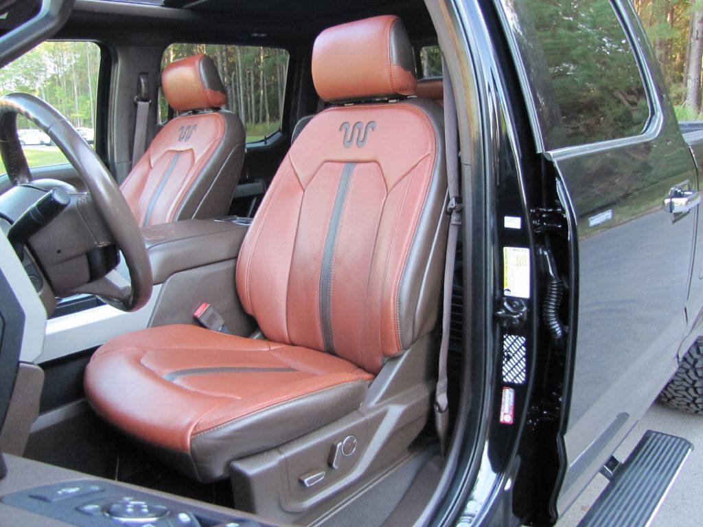 Used 2021 Ford F250 King Ranch w/ King Ranch Ultimate Package AWD/4WD image 16