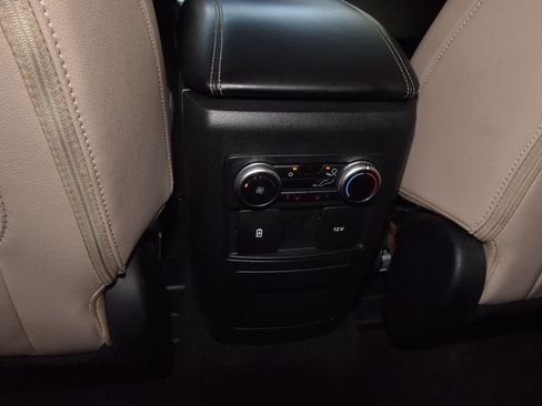 Certified 2023 Ford Explorer Limited AWD/4WD image 19