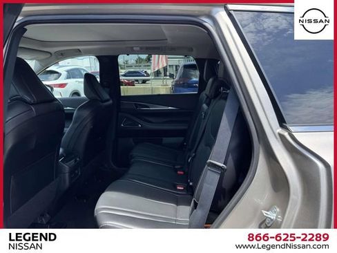 Used 2023 INFINITI QX60 Luxe w/ Vision Package AWD/4WD image 12